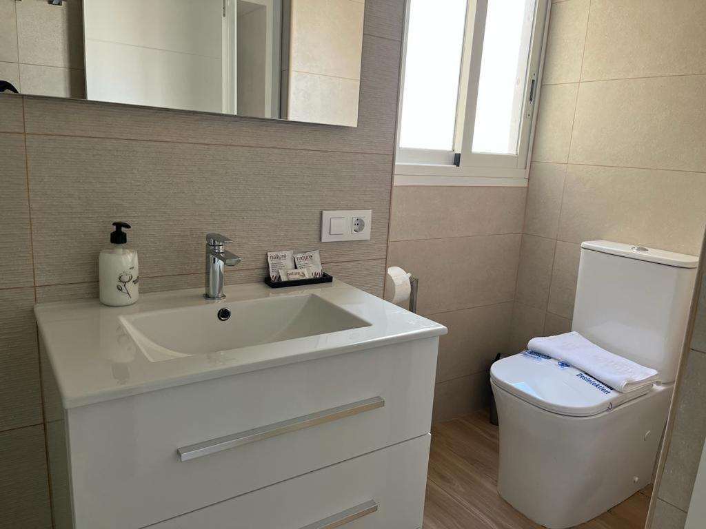 Apartamento Frente Al Mar En Calpe Con Parking Para 4 Personas Kültér fotó